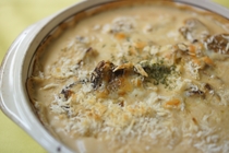 ポルチーニ茸のグラタンガーリックトースト添え